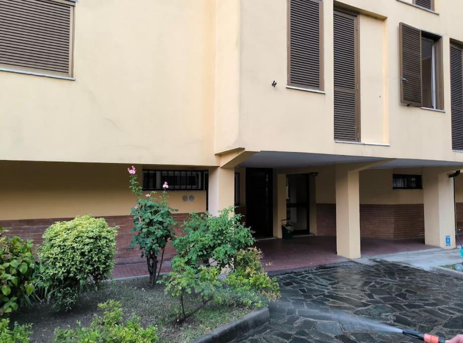 Appartamento Chez Elisa Zona Sobborghi Monza Brianza , Italia Esterno foto